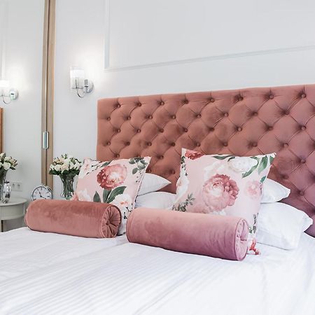 Warsaw Seasons By Alluxe Boutique Apartments Esterno foto