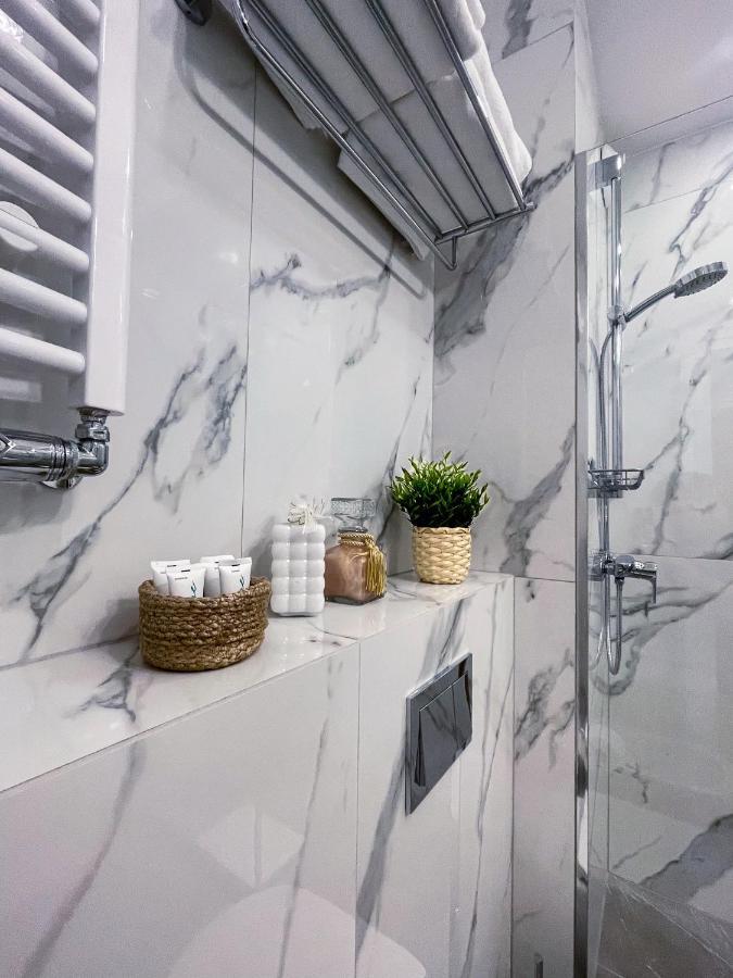 Warsaw Seasons By Alluxe Boutique Apartments Esterno foto