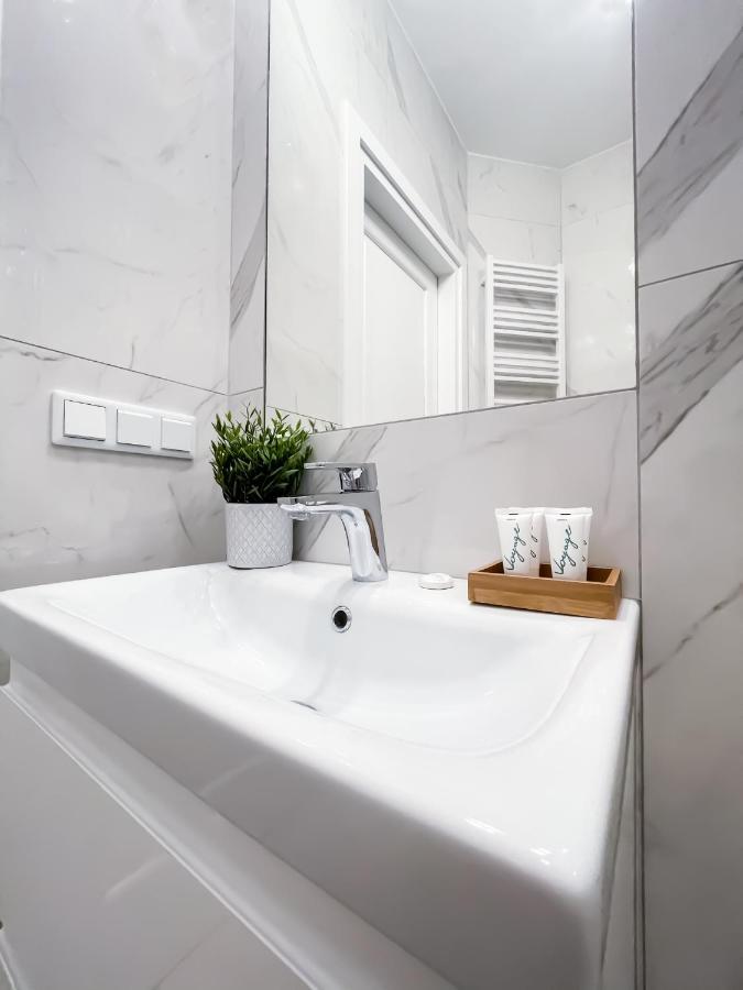 Warsaw Seasons By Alluxe Boutique Apartments Esterno foto