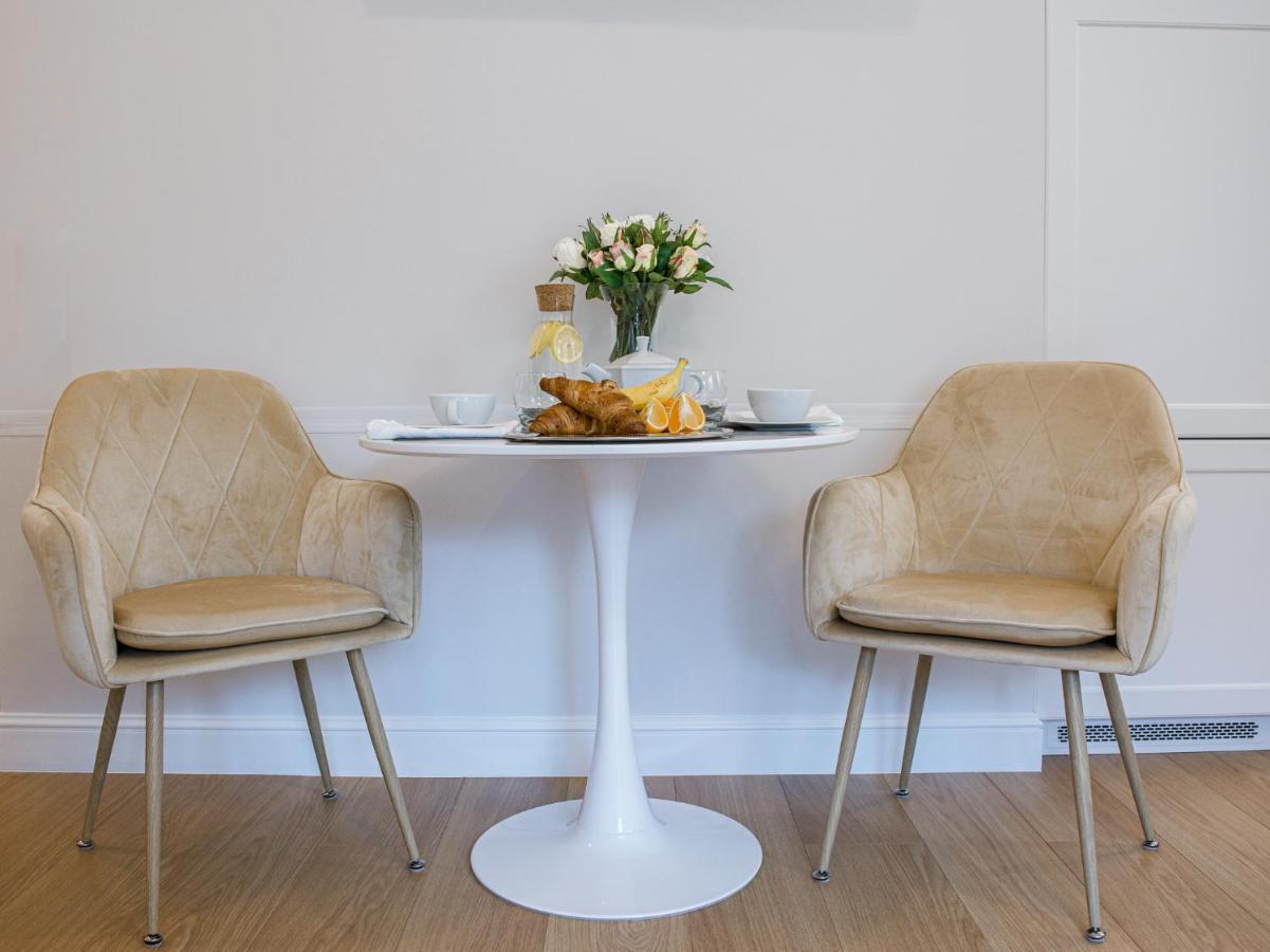 Warsaw Seasons By Alluxe Boutique Apartments Esterno foto