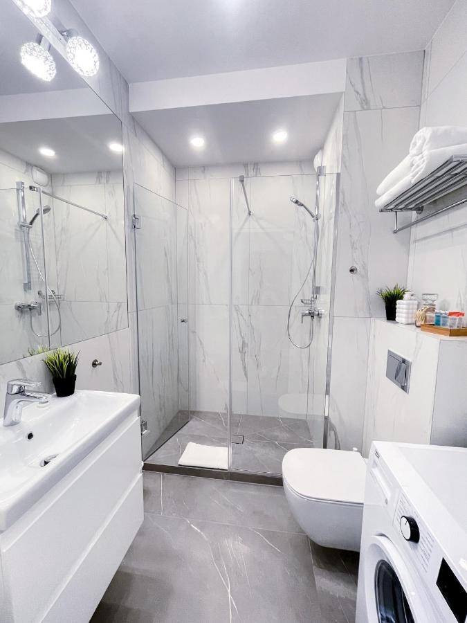 Warsaw Seasons By Alluxe Boutique Apartments Esterno foto