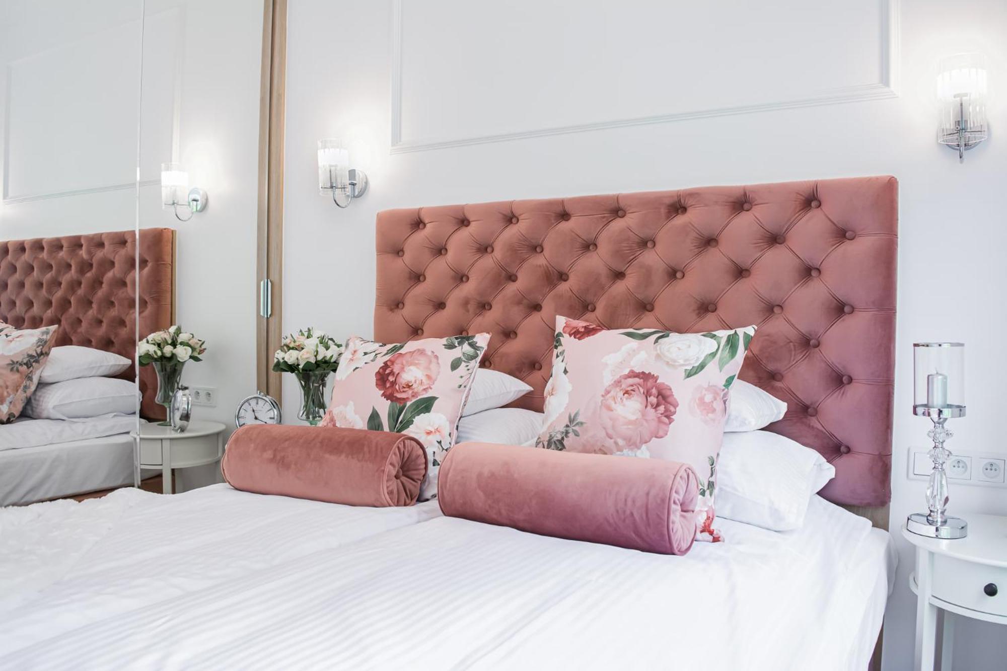 Warsaw Seasons By Alluxe Boutique Apartments Esterno foto